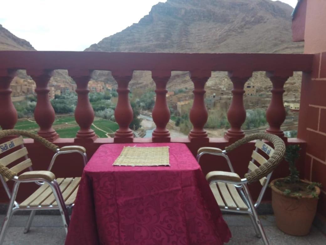 Dar Almanadir Todra Hostel Ait Baha Exterior photo