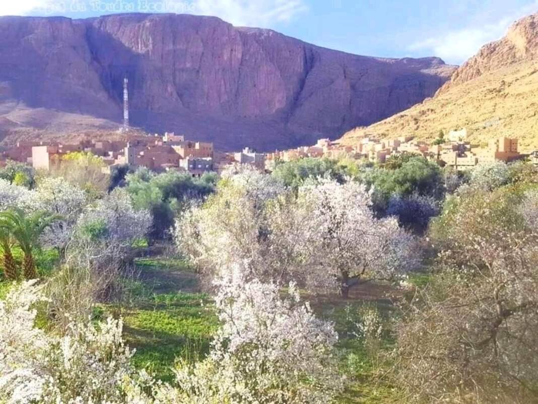 Dar Almanadir Todra Hostel Ait Baha Exterior photo
